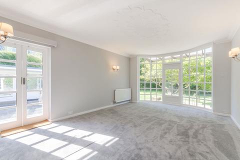 3 bedroom bungalow to rent, Kingston Hill, Kingston upon Thames, KT2
