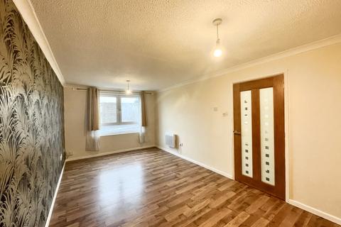 2 bedroom flat to rent, Hale Close, Ipswich IP2