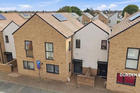 2 bedroom terraced house for sale, Morgan Crescent, Dagenham, RM8