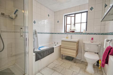 1 bedroom apartment for sale, Wickhams Wharf, Viaduct Road, Ware SG12