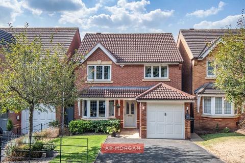 4 bedroom detached house for sale, Old Stratford Road, The Oakalls, Bromsgrove, Worcestershire, B60