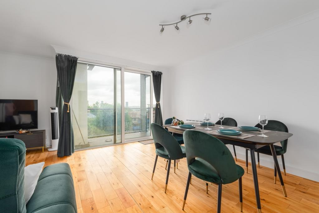 Apartment in London - More