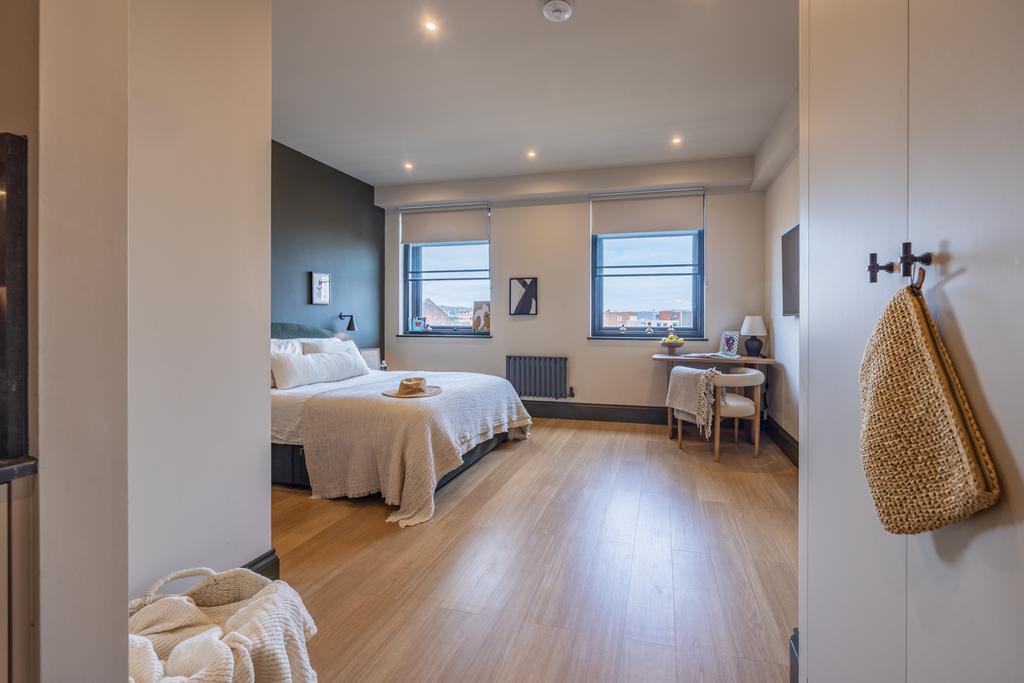 Apartment in Sheffield, Yorkshire - View 2