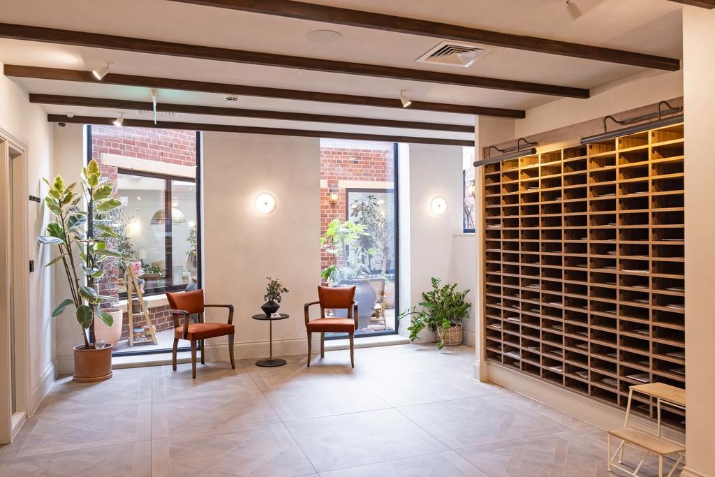 Apartment in Sheffield, Yorkshire - View 5