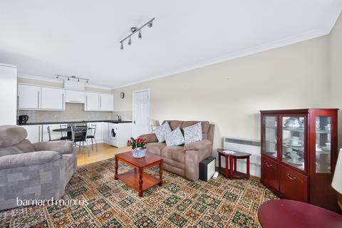 2 bedroom flat for sale, London Road, Cheam, Sutton