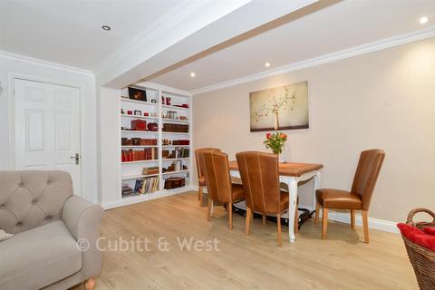 4 bedroom semi-detached house for sale, Spierbridge Road, Storrington RH20