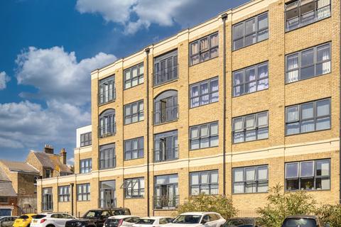 1 bedroom flat for sale, Queensbridge Drive, Ramsgate, Kent, CT11