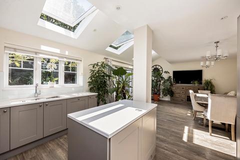 undefined, Firs Close, Horsham, RH12