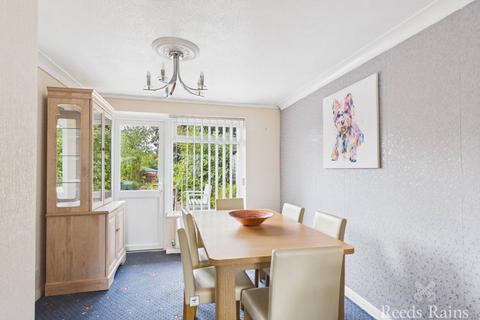 3 bedroom semi-detached house for sale, Hallgarth Close, North Yorkshire TS5