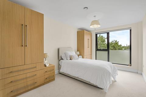 2 bedroom retirement property for sale, Honeybourne Gate, Gloucester Road, Cheltenham, GL51