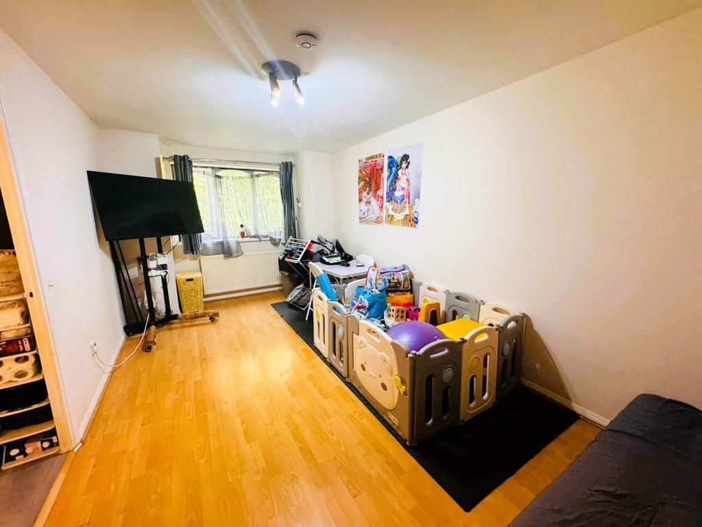 Apartment in Southall