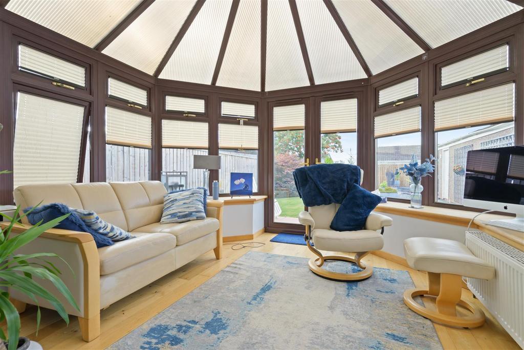 House in Perth - View 5