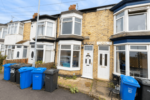 2 bedroom house for sale, Frodsham Street, Hull, HU9 5QU