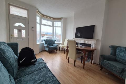 2 bedroom house for sale, Frodsham Street, Hull, HU9 5QU