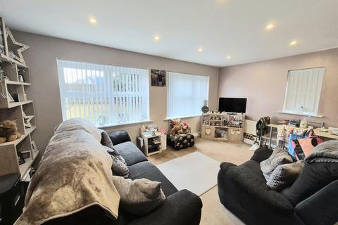 2 bedroom flat for sale, Buttermere Close, Melton Mowbray