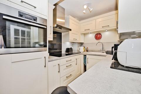 2 bedroom retirement property for sale, The Avenue, Yeovil BA21