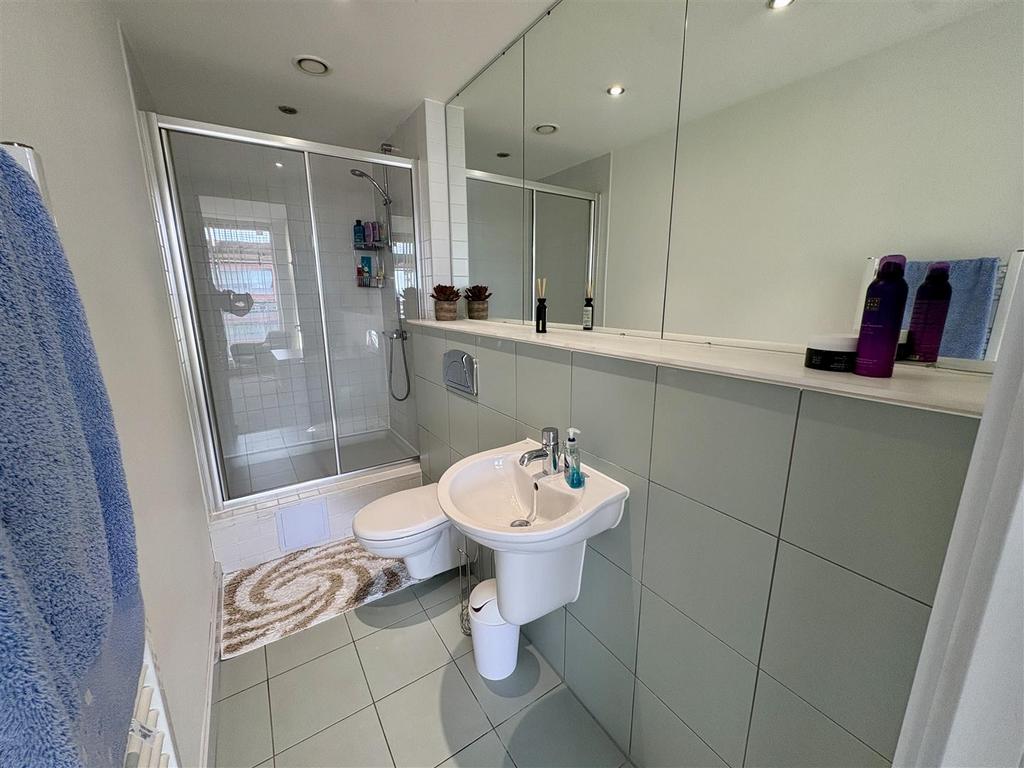 Apartment in Manchester, Spinningfields, City Centre - More