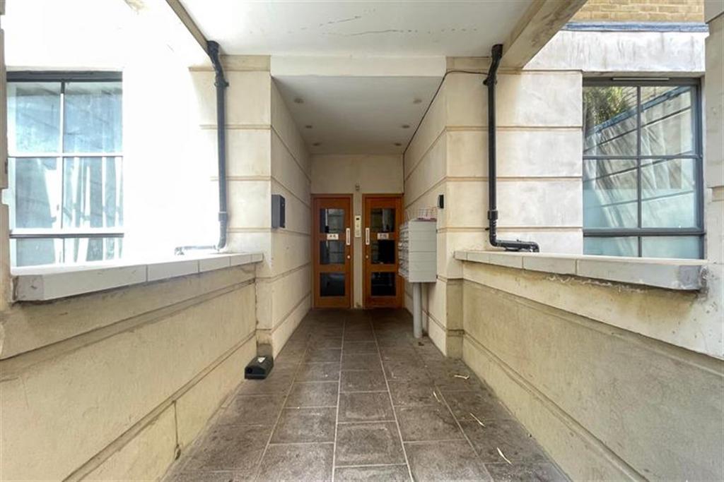 Apartment in London, City of London - More