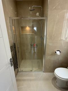 2 bedroom flat to rent, Somerset Road, Southall, UB1