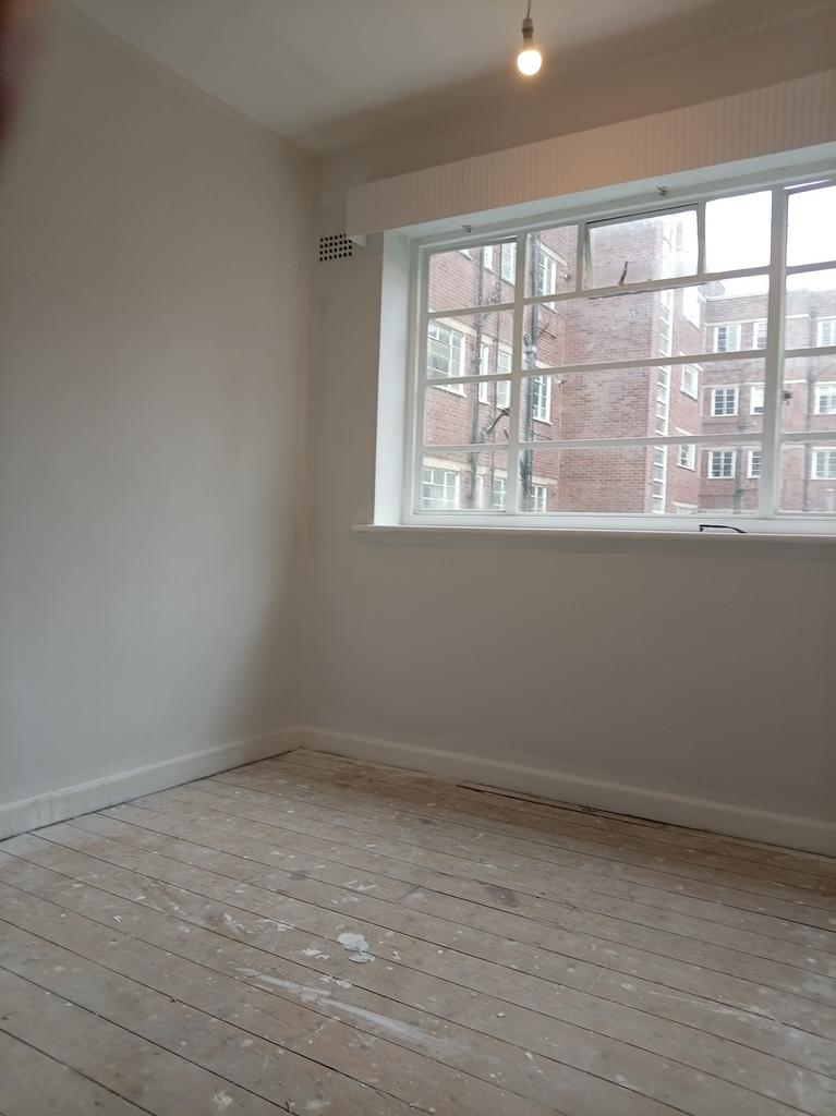 Apartment in Newcastle upon Tyne - View 4