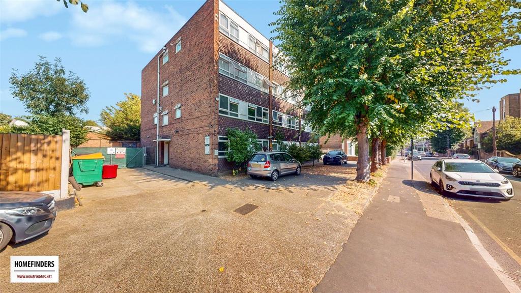 Apartment in Newham