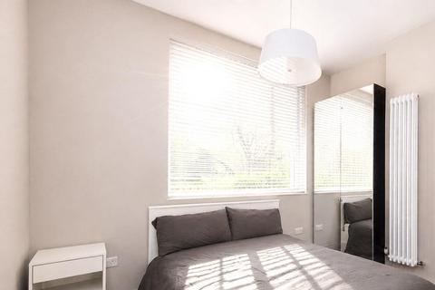 2 bedroom apartment to rent, Burwood Place, London W2