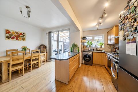 undefined, Thackeray Close, Uxbridge
