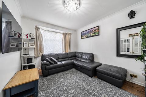 undefined, Thackeray Close, Uxbridge