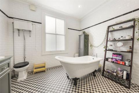 3 bedroom house for sale, Calverley Grove, London, N19