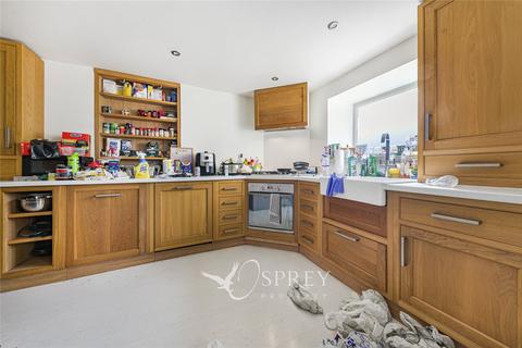 3 bedroom terraced house to rent, West Street, Peterborough PE8