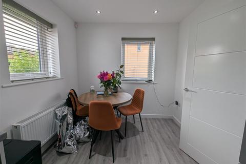 3 bedroom end of terrace house for sale, Smike Wynd, Darlington
