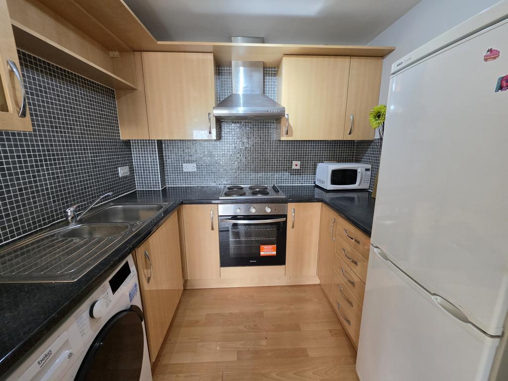 Apartment in Manchester, Hulme - View 3