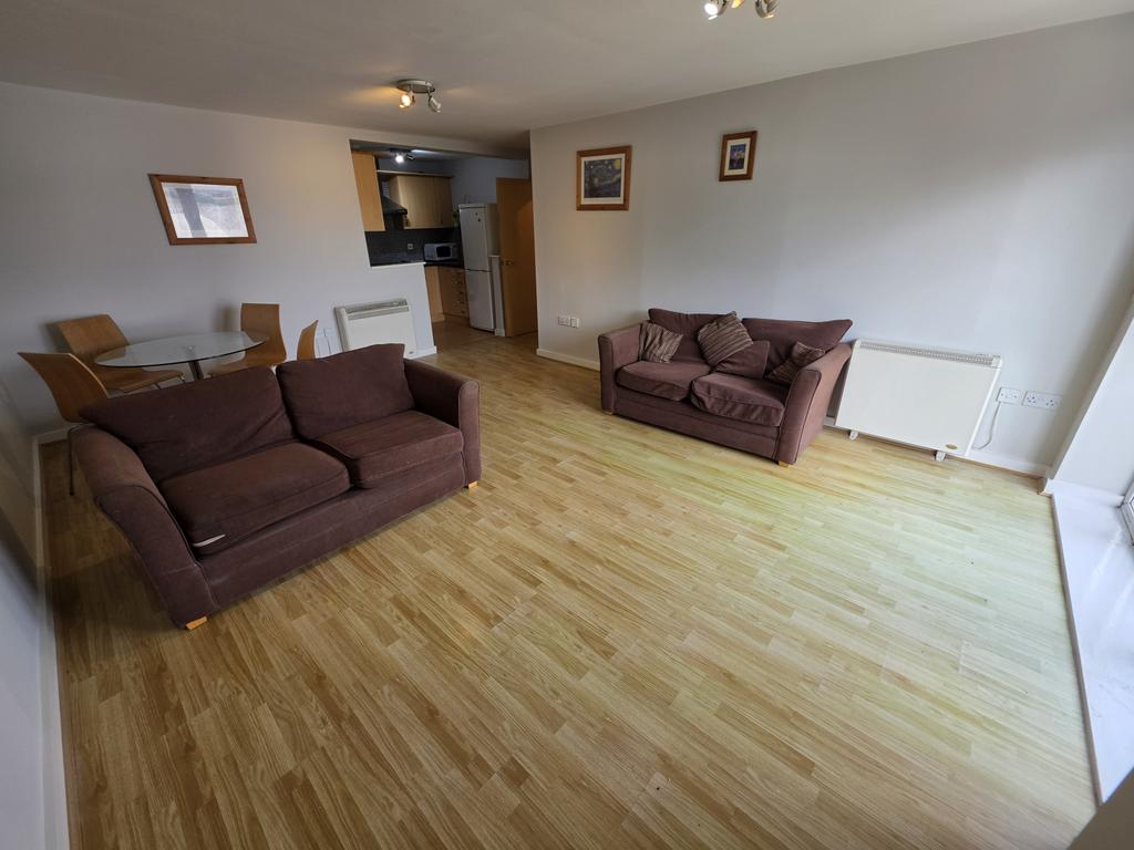 Apartment in Manchester, Hulme - View 4