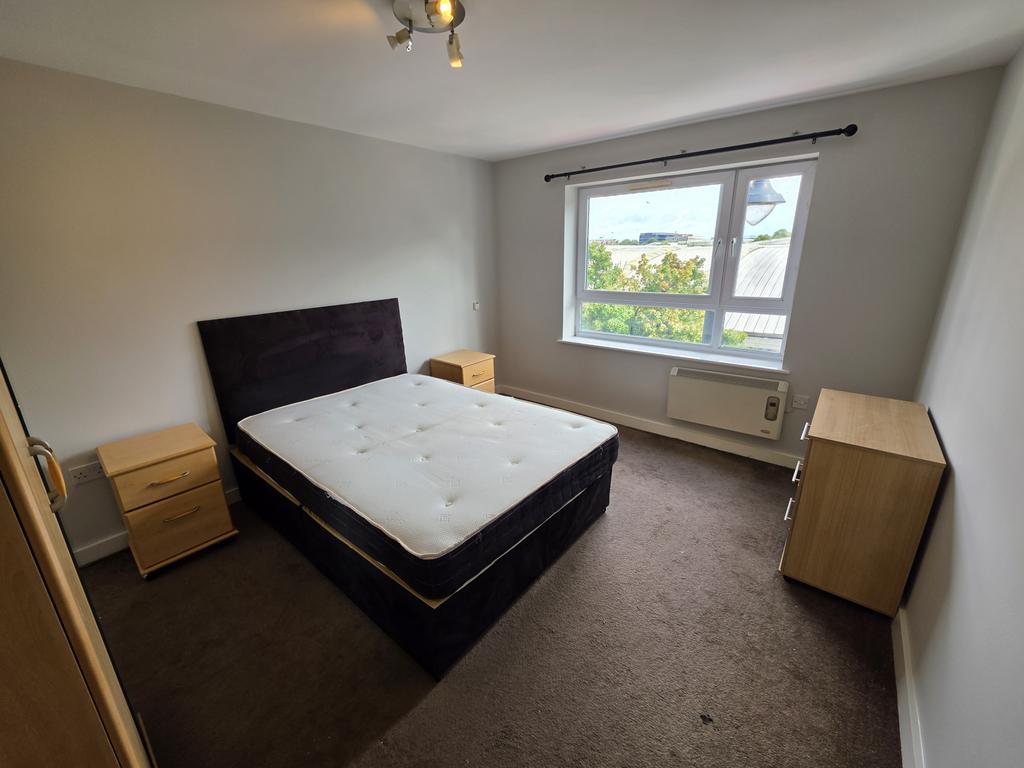 Apartment in Manchester, Hulme - View 5
