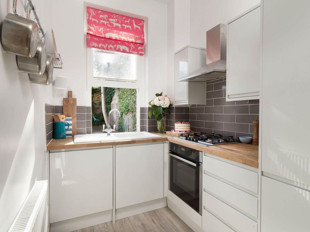 Apartment in London - View 5