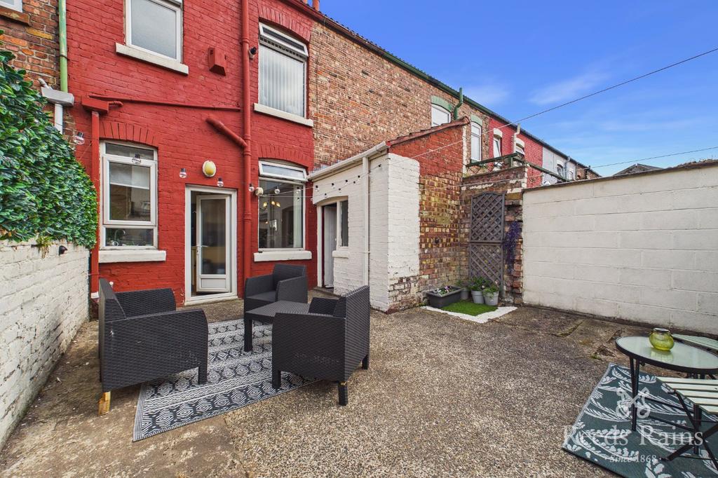 House in Liverpool - More