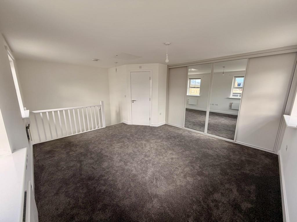 House in LEEDS - View 3