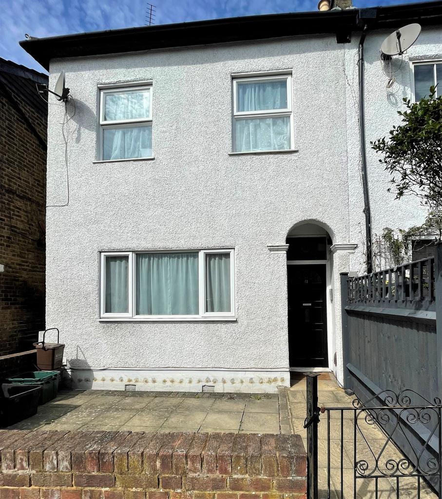 Apartment in Wimbledon - More