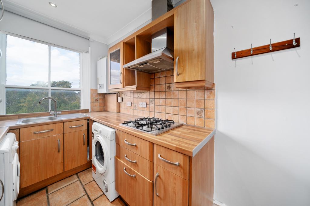 Apartment in London - View 3