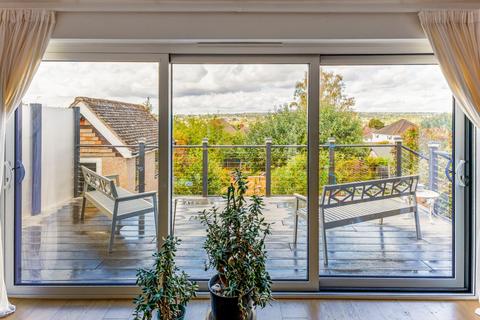 4 bedroom detached house for sale, Hillary Road, Farnham, Surrey, GU9