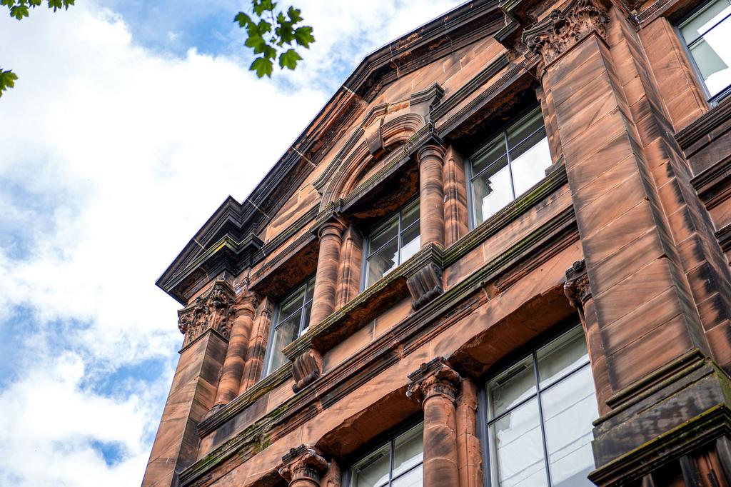 Apartment in Glasgow - View 2