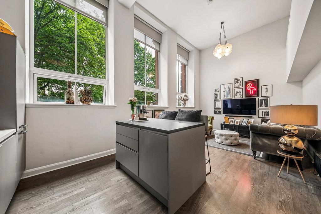 Apartment in Glasgow - More