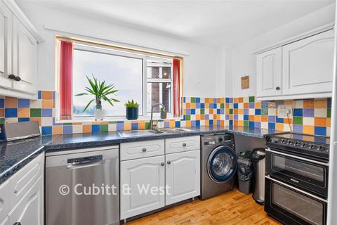 3 bedroom apartment for sale, Ward Court, Hayling Island PO11