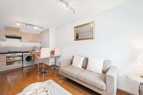 1 bedroom flat for sale, Brewhouse Lane, London, SW15