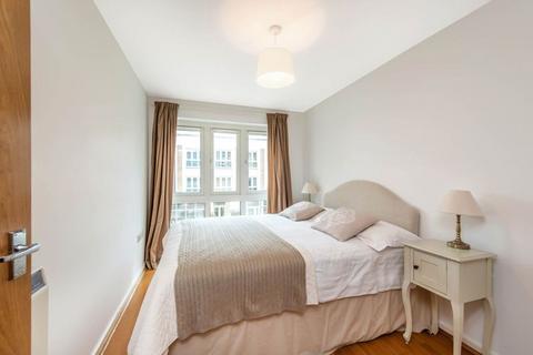 1 bedroom flat for sale, Brewhouse Lane, London, SW15
