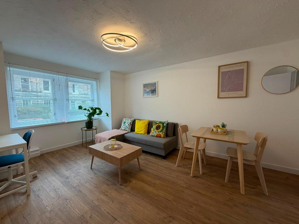 Apartment in Edinburgh - View 2