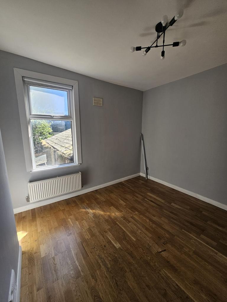 Apartment in SW18 - View 5