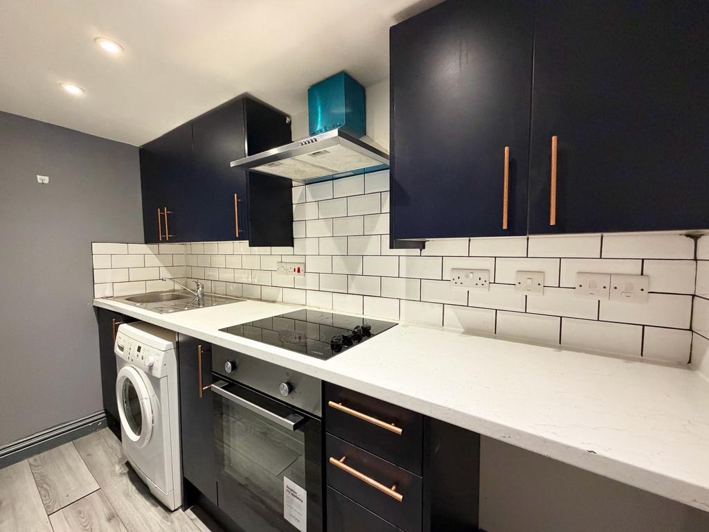 Apartment in LEEDS - View 3