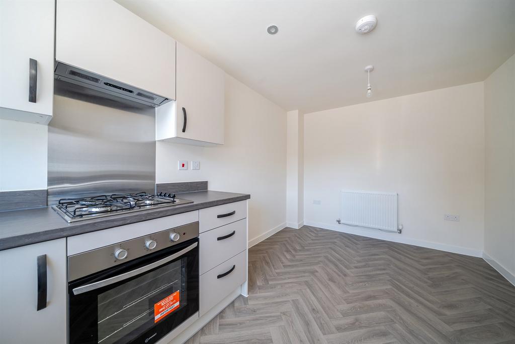 House in Nottingham - View 4