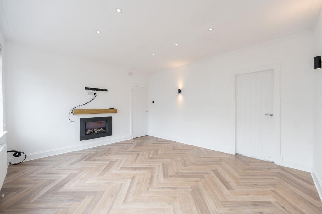 Apartment in Giffnock, Merrylee Park - View 3